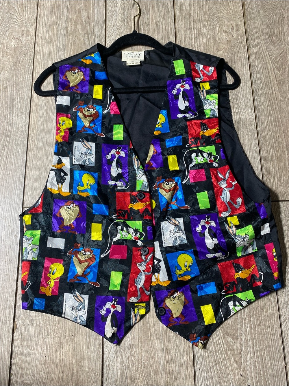 Vintage 1993 Looney Tunes 100% Silk Vest Mania Vest Mens Medium Daffy Bugs